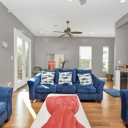 N-E-G Skai Midtown Of Houston Villa Екстериор снимка