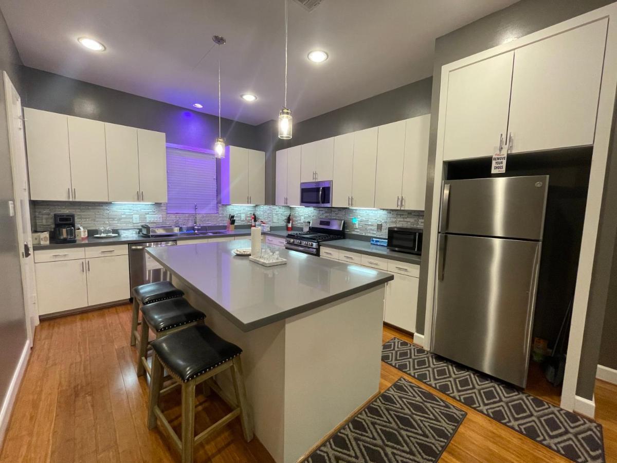 N-E-G Skai Midtown Of Houston Villa Екстериор снимка