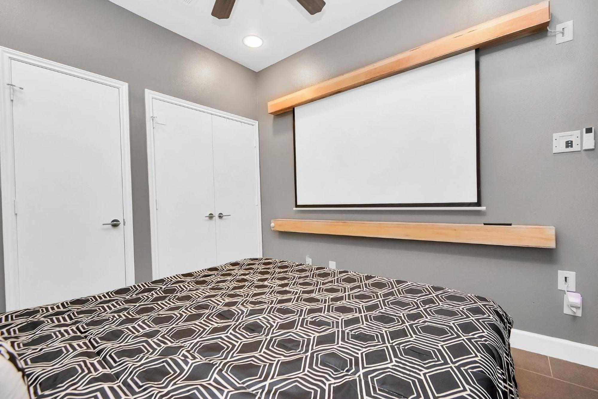 N-E-G Skai Midtown Of Houston Villa Екстериор снимка