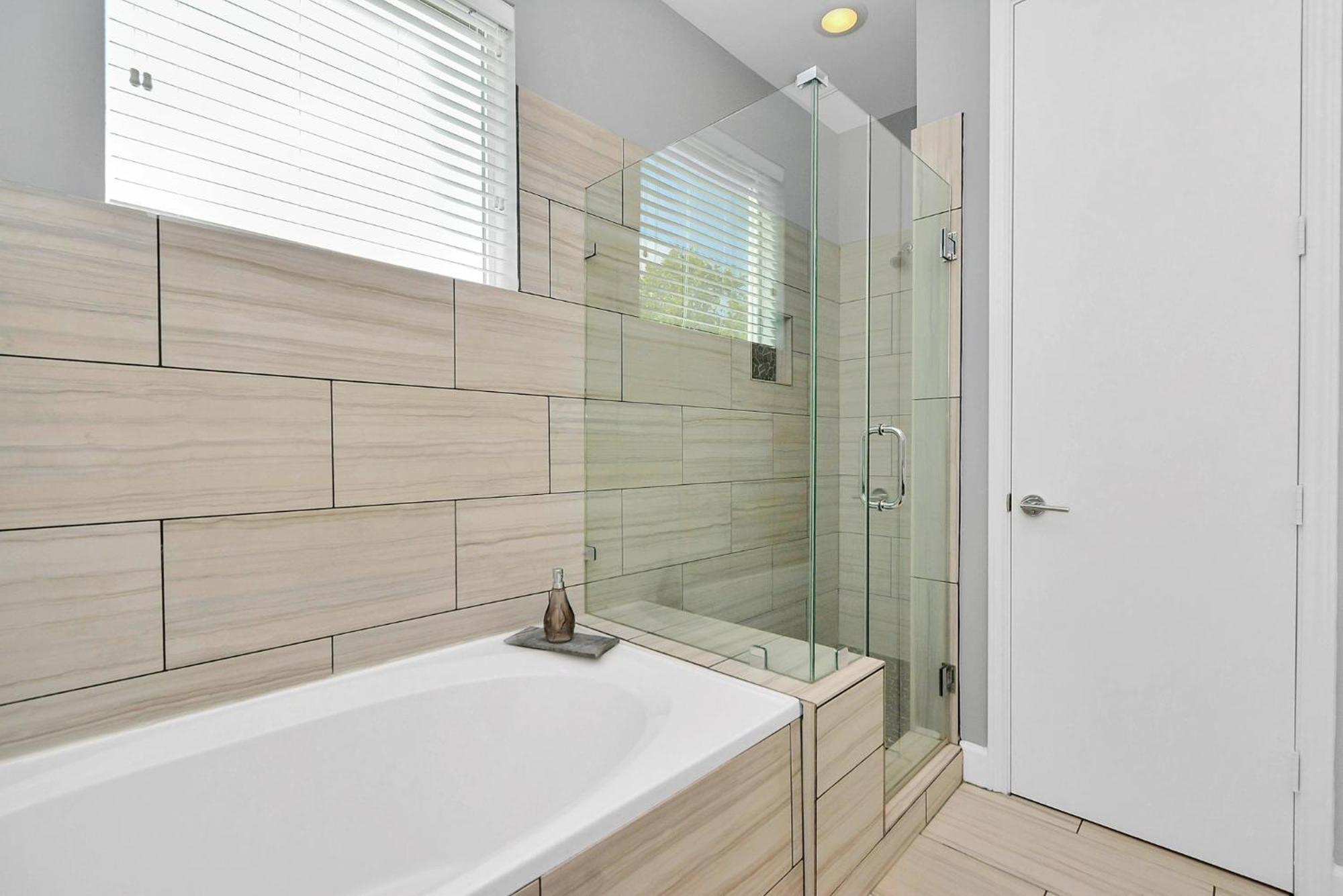 N-E-G Skai Midtown Of Houston Villa Екстериор снимка