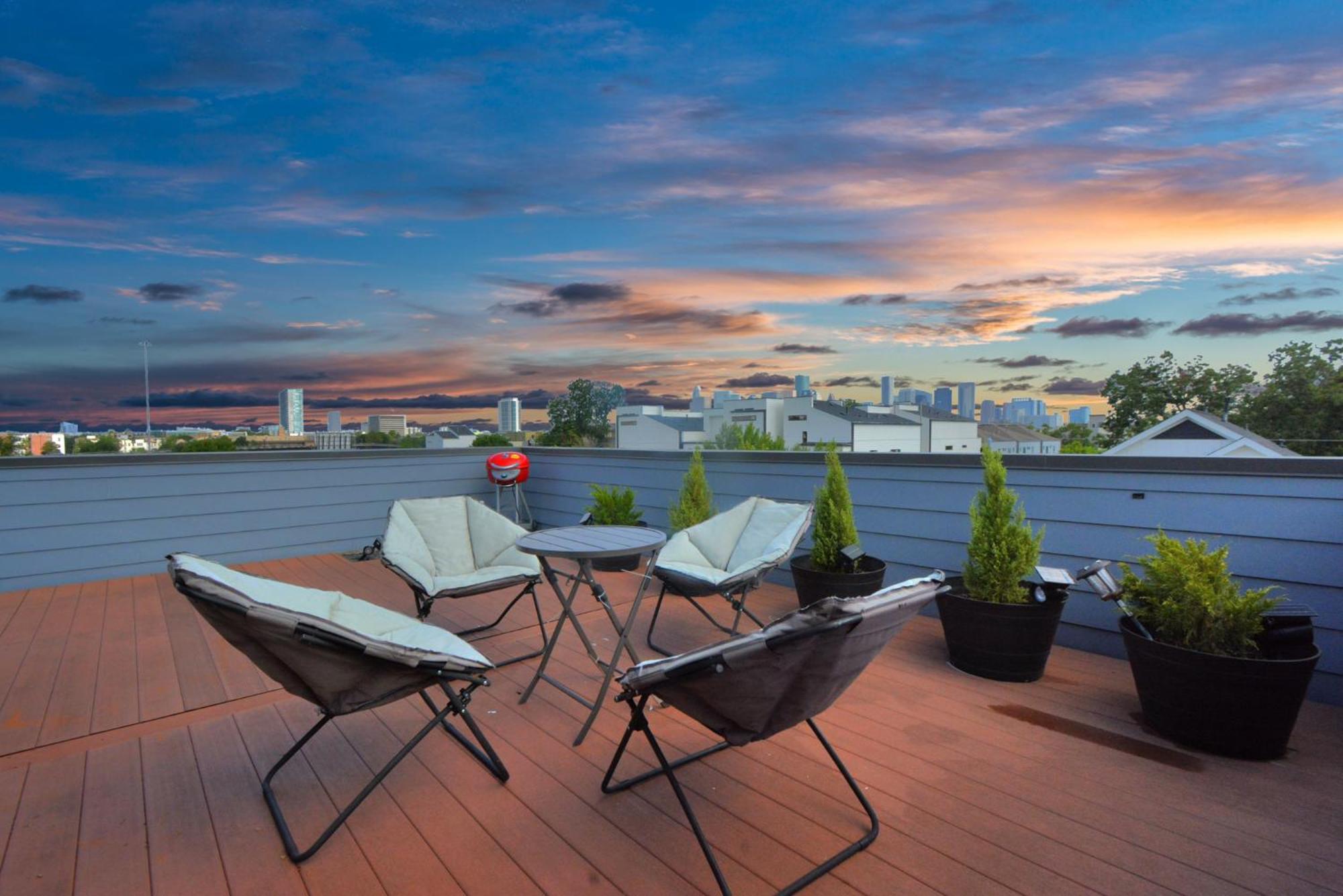 N-E-G Skai Midtown Of Houston Villa Екстериор снимка